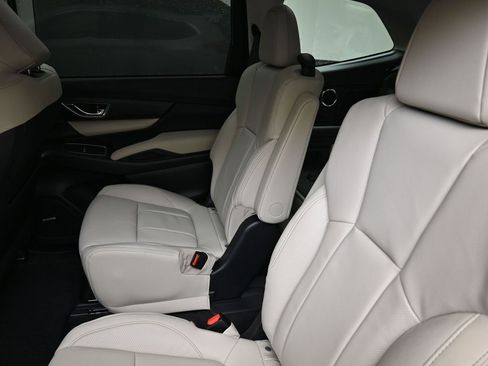 New 2025 Subaru Ascent Limited image 20