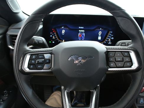 Used 2025 Ford Mustang GT Premium RWD image 11