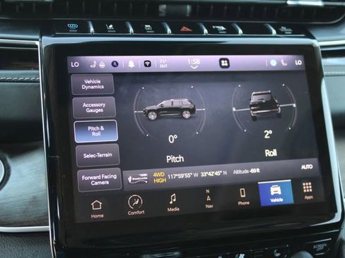 Used 2022 Jeep Grand Cherokee Limited 4xe w/ Luxury Tech Group II image 34