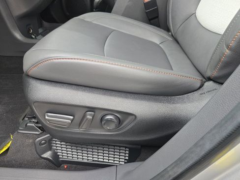 Used 2024 Toyota Sienna XSE image 18