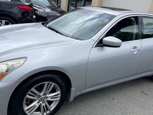 Used 2013 INFINITI G37 x Sedan w/ Premium Pkg AWD/4WD image 2