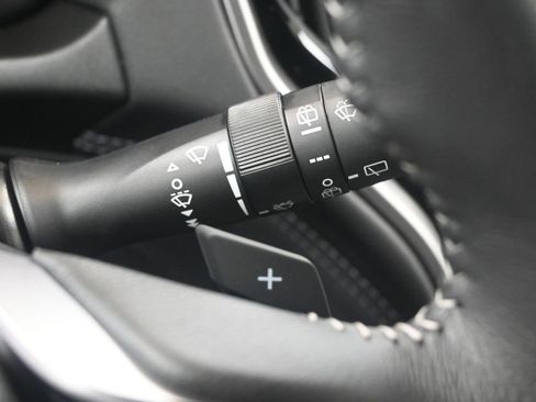 Used 2025 Subaru Outback Limited image 32