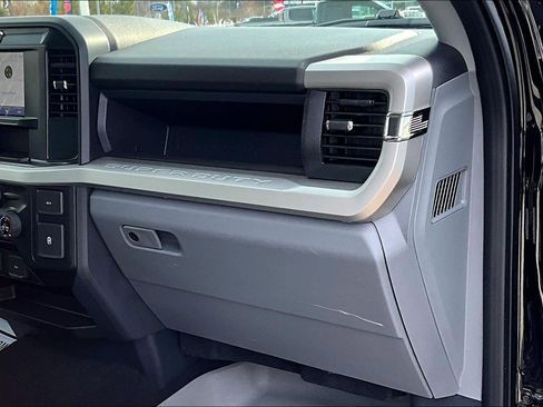 Used 2025 Ford F250 XL w/ STX Appearance Package image 17