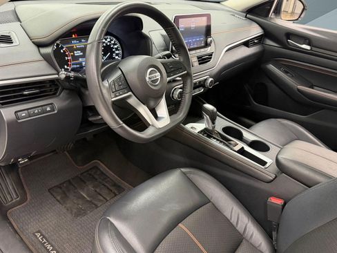 Used 2022 Nissan Altima 2.0 SR FWD image 3
