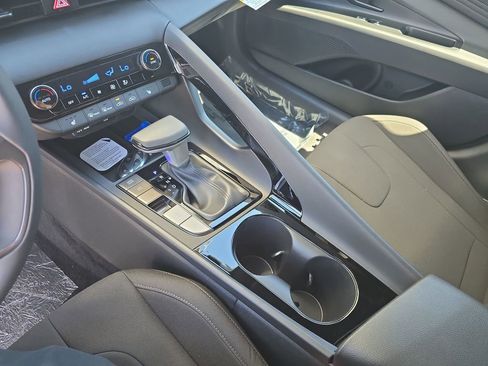 New 2026 Hyundai Elantra SEL Sport Premium FWD image 25