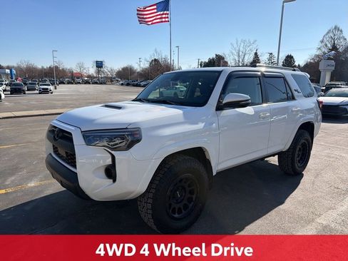 Certified 2024 Toyota 4Runner TRD Off-Road Premium w/ Moonroof Package image 9