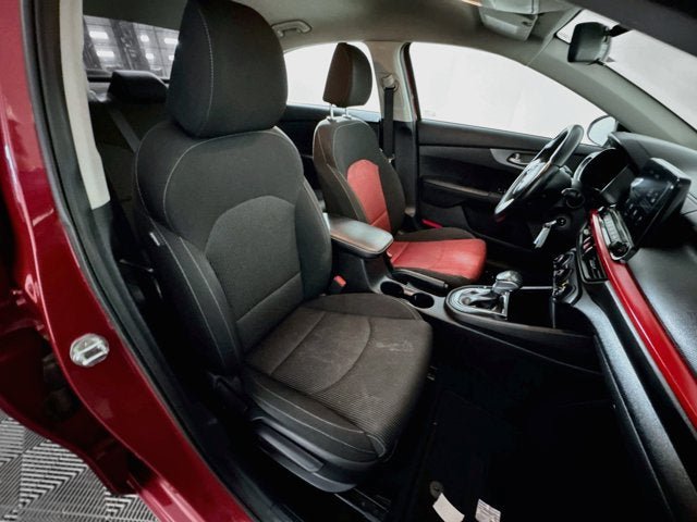 Used 2021 Kia Forte LXS FWD image 21