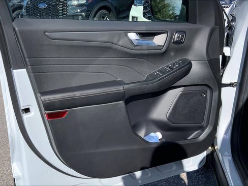 New 2026 Ford Escape Active w/ Active Premium Tech Pack FWD image 10