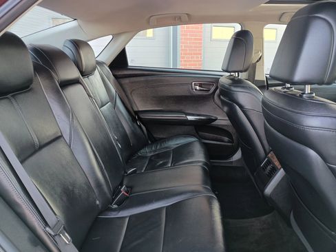 Used 2013 Toyota Avalon XLE Touring FWD image 16