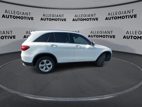 Used 2018 Mercedes-Benz GLC 300 4MATIC image 10