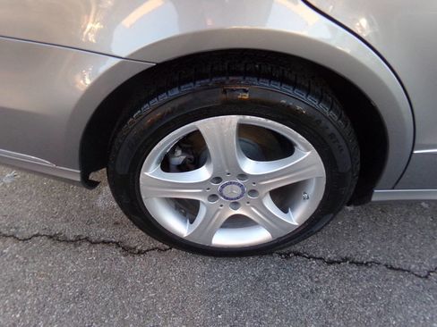 Used 2014 Mercedes-Benz E 350 4MATIC Sedan image 33