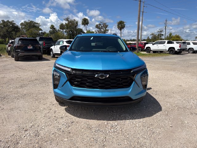 New 2026 Chevrolet Trax LT w/ Midnight Edition FWD image 17