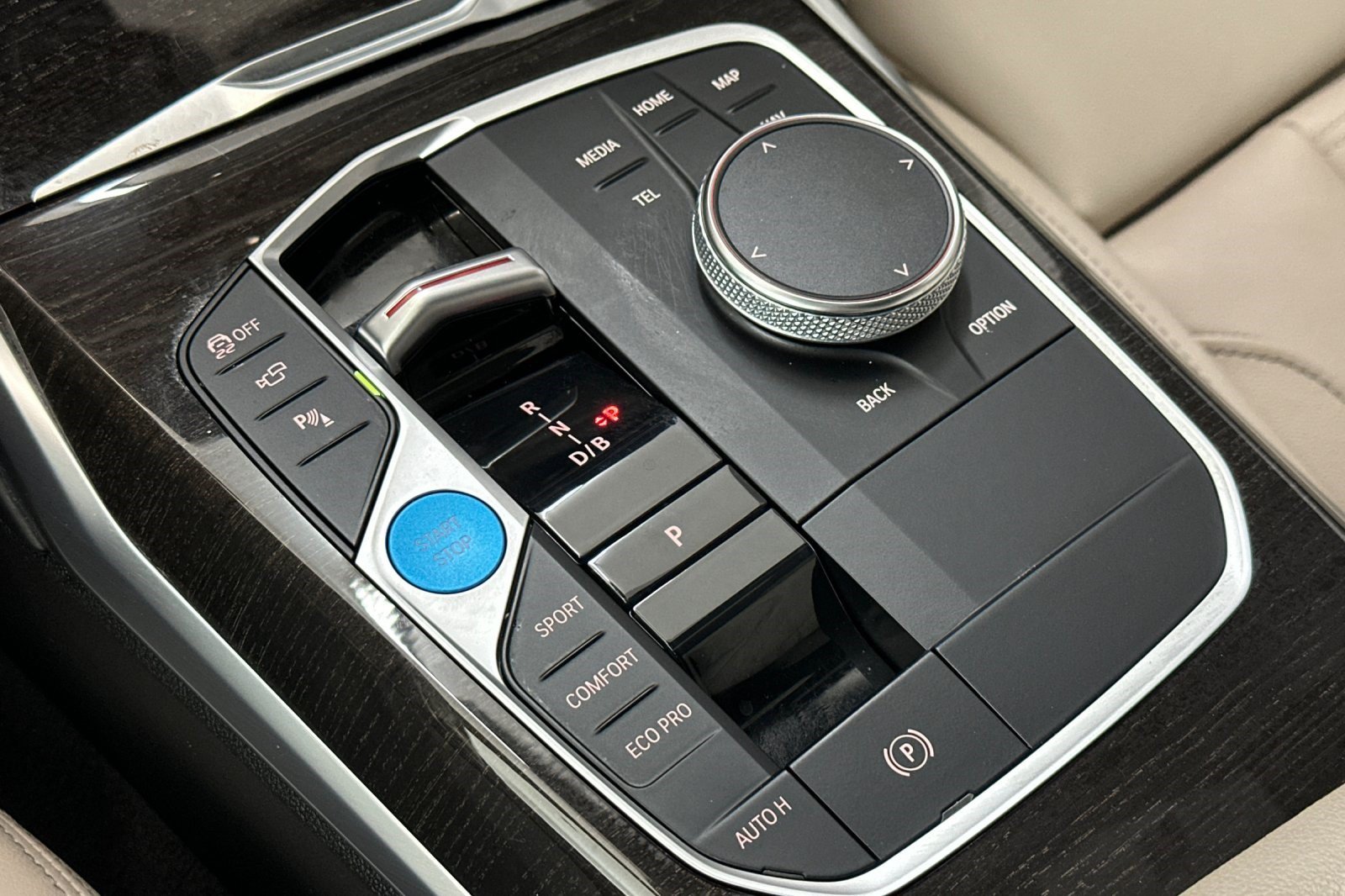 Certified 2023 BMW i4 eDrive40 w/ Premium Package RWD image 17