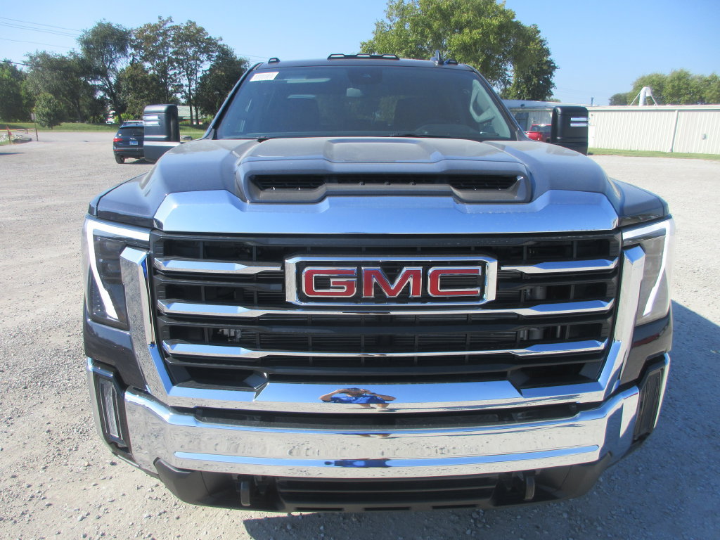 New 2026 GMC Sierra 2500 SLE w/ SLE Value Package; AWD/4WD image 11