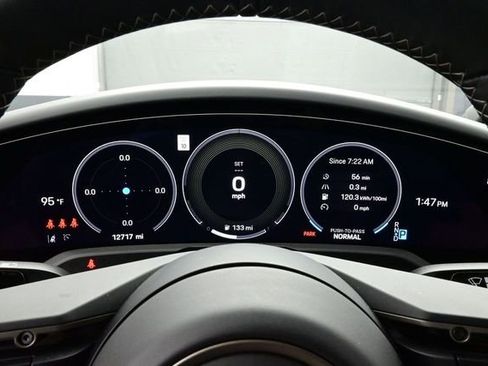 Certified 2025 Porsche Taycan Turbo S w/ Premium Package AWD/4WD image 9