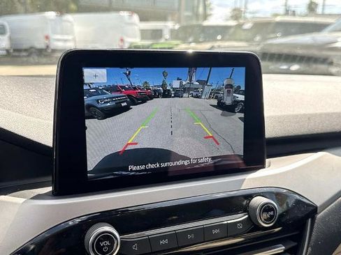 Certified 2022 Ford Escape SEL FWD image 30