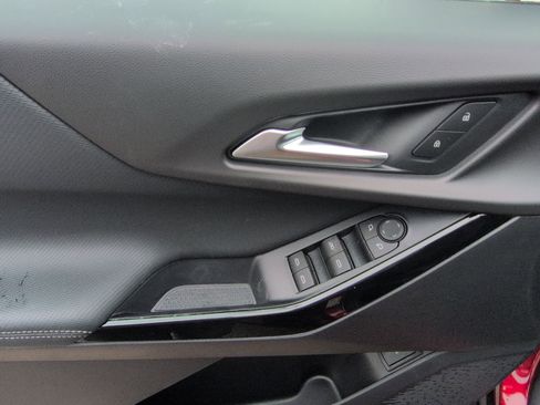 New 2026 Chevrolet Equinox LT w/ Convenience Package II image 81