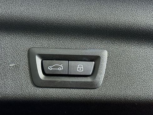 Used 2025 BMW X1 xDrive28i AWD/4WD image 32