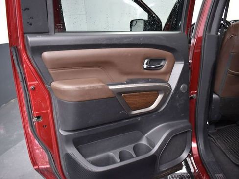 Used 2021 Nissan Titan Platinum Reserve w/ Moonroof Package image 14