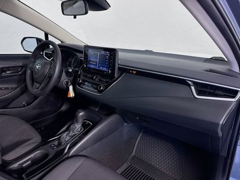 Used 2022 Toyota Corolla LE image 34