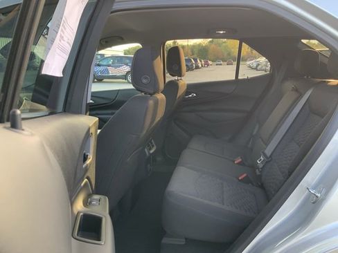 Used 2021 Chevrolet Equinox LT image 19