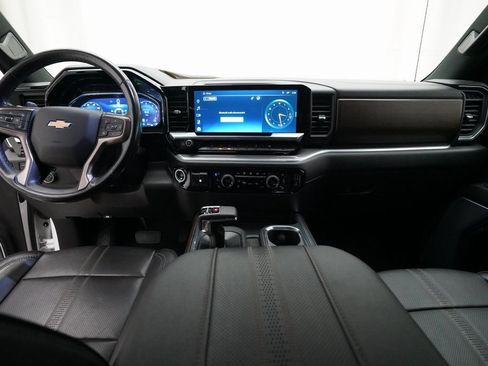 Certified 2023 Chevrolet Silverado 1500 High Country w/ Technology Package image 5