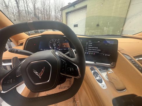 Used 2020 Chevrolet Corvette 3LT w/ 3LT Preferred Equipment Group image 10