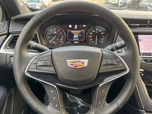 Used 2025 Cadillac XT5 Premium Luxury w/ LPO, Red Accent Package image 32
