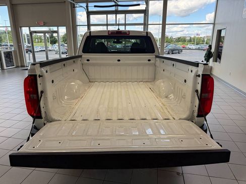 Used 2018 Chevrolet Colorado W/T w/ WT Convenience Package image 46