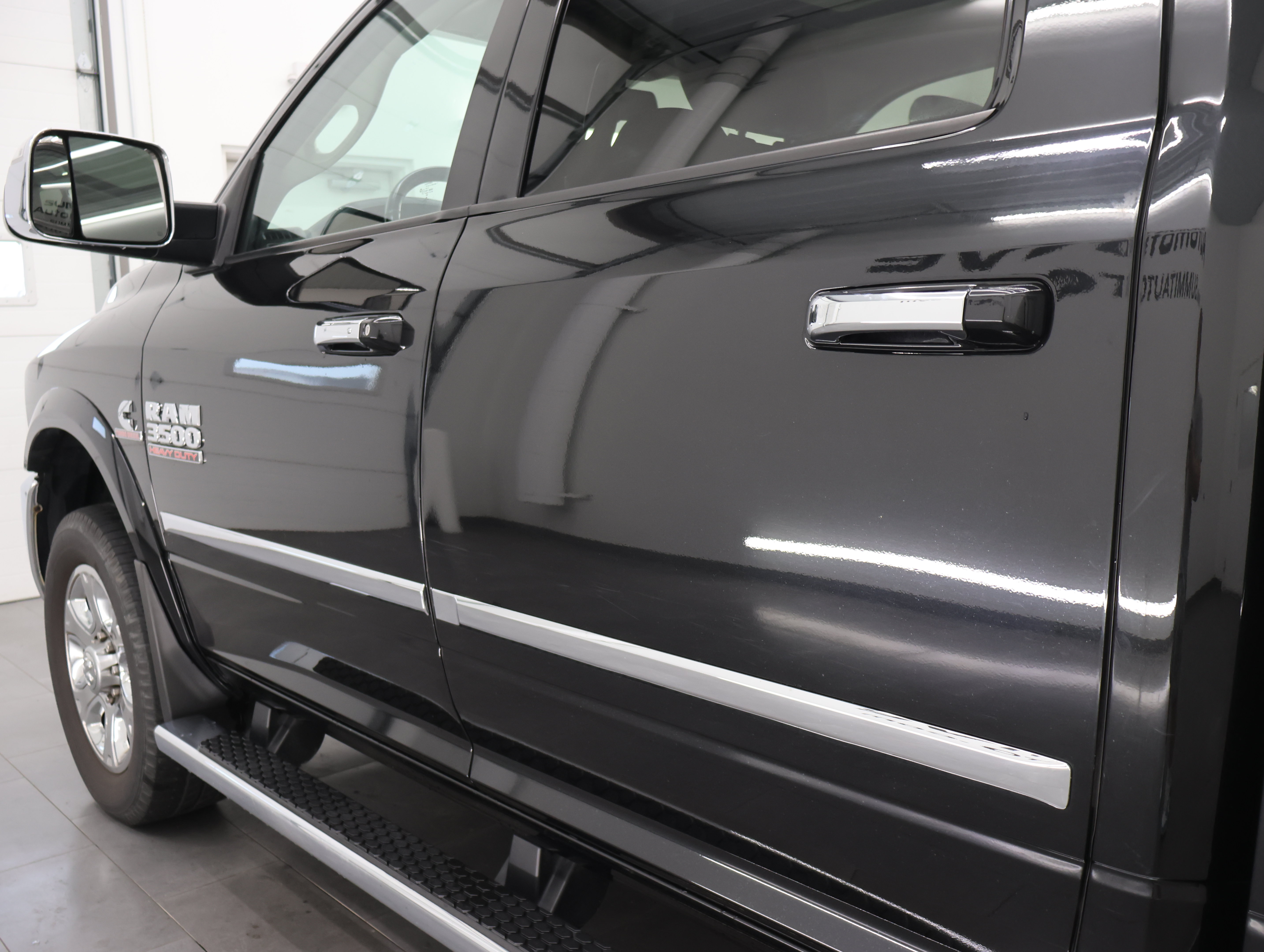 Used 2016 RAM 3500 Laramie AWD/4WD image 35