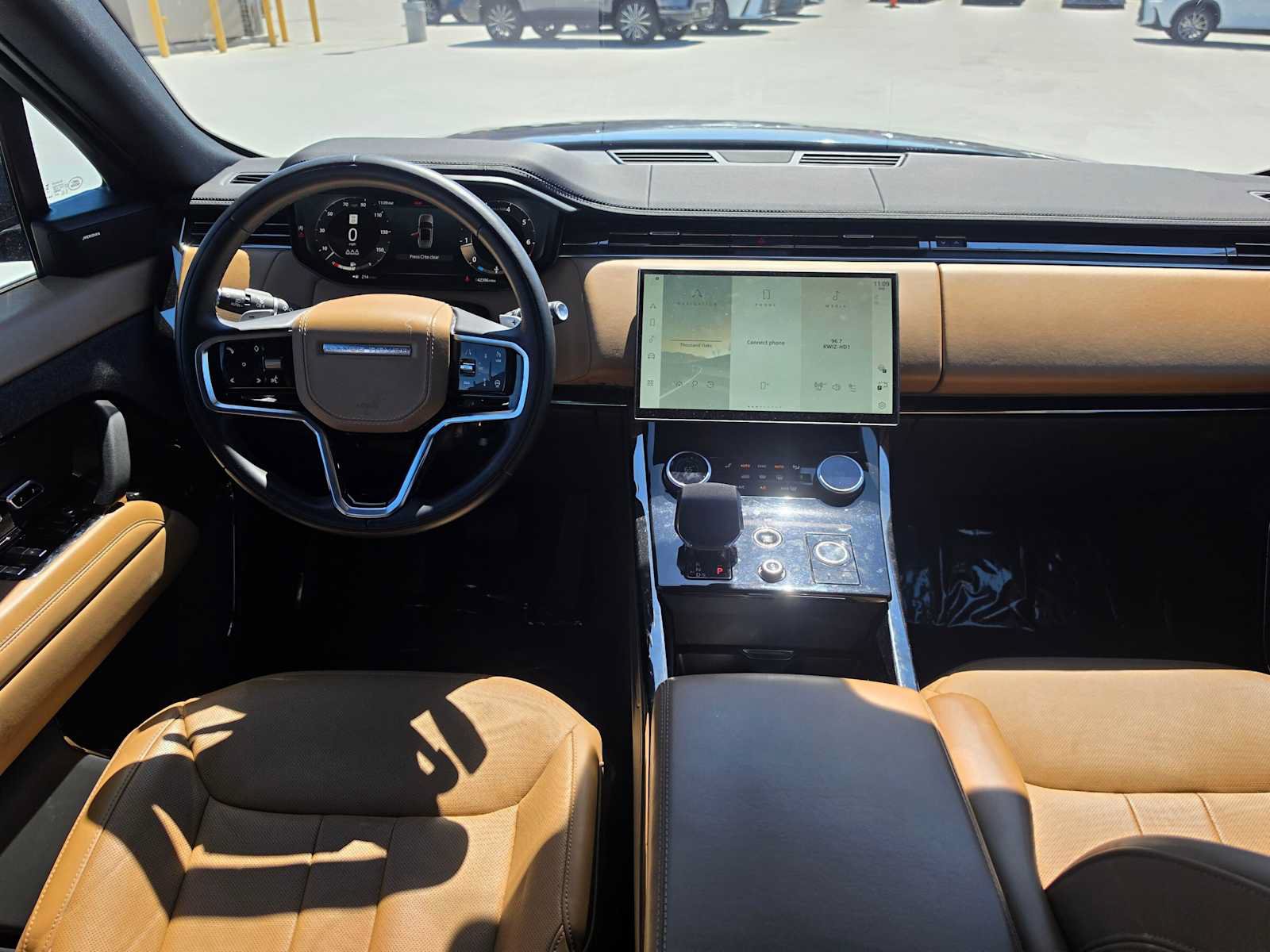 Used 2023 Land Rover Range Rover Sport SE AWD/4WD image 18