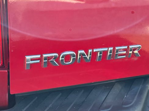 Used 2012 Nissan Frontier S RWD image 21