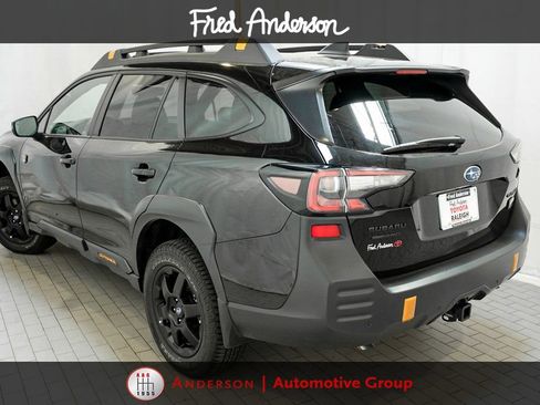 Used 2025 Subaru Outback Wilderness AWD/4WD image 3
