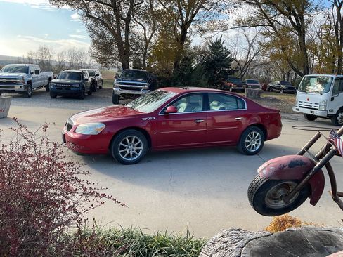 Used 2007 Buick Lucerne CXL w/ Luxury Package image 6