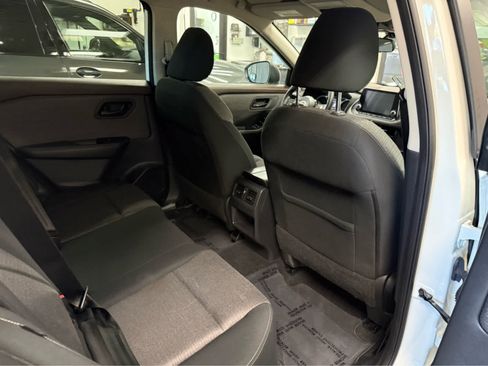Used 2021 Nissan Rogue S AWD/4WD image 25