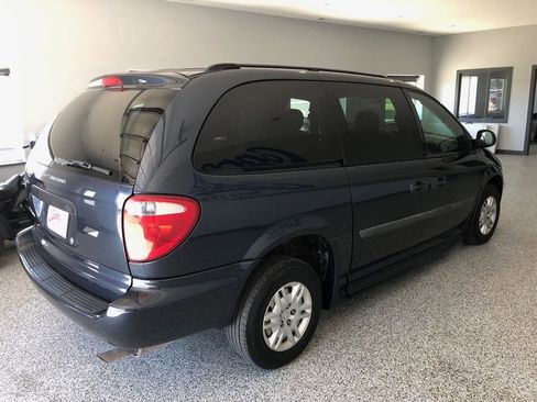 Used 2007 Dodge Grand Caravan SE w/ Popular Equipment Group I FWD image 4