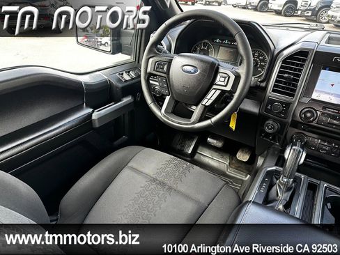 Used 2018 Ford F150 XLT w/ Equipment Group 302A Luxury AWD/4WD image 16