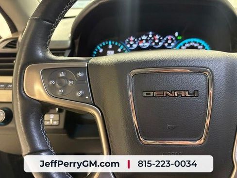 Used 2020 GMC Yukon Denali w/ Denali Ultimate Package AWD/4WD image 15