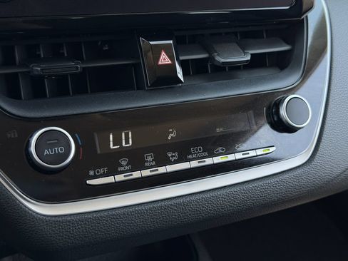 Used 2023 Toyota Corolla LE FWD image 21