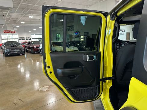 Used 2023 Jeep Wrangler Unlimited Sport image 35