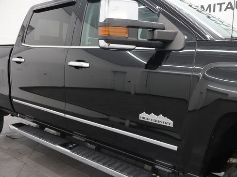 Used 2017 Chevrolet Silverado 2500 High Country w/ Duramax Plus Package AWD/4WD image 24