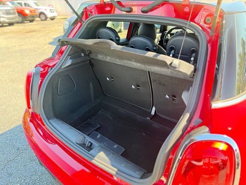 Used 2021 MINI Cooper 4-Door Hardtop image 17