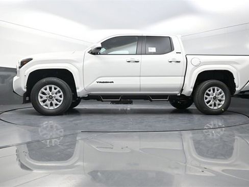 New 2026 Toyota Tacoma SR5 image 30