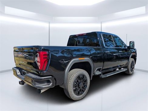New 2026 GMC Sierra 2500 Denali w/ Denali Reserve Package image 3