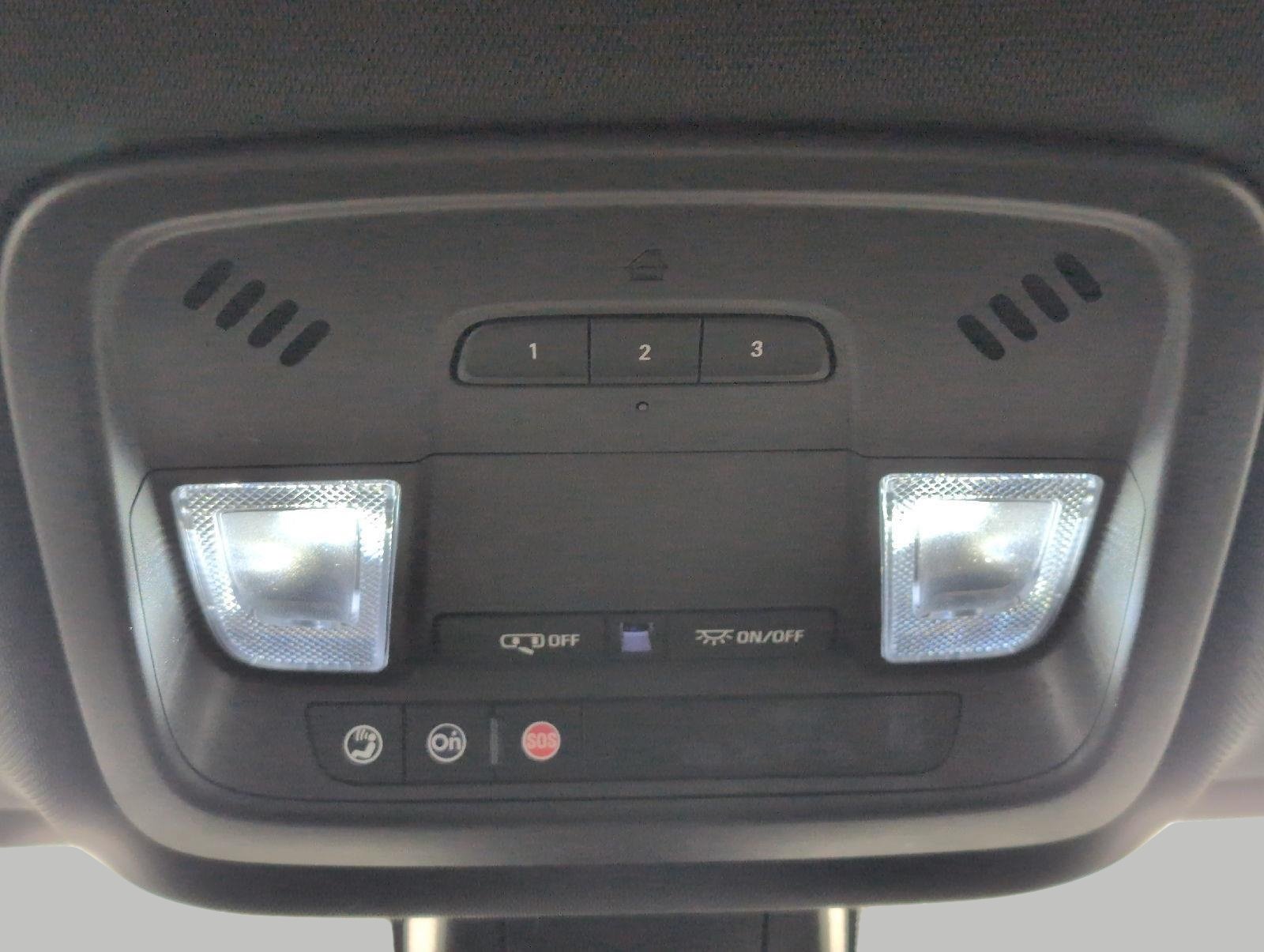 Used 2023 Chevrolet Traverse LT w/ LPO, Floor Liner Package AWD/4WD image 18