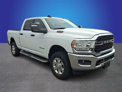 Used 2024 RAM 2500 Big Horn image 3