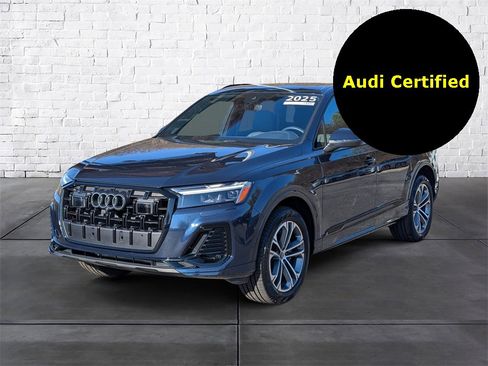 Certified 2025 Audi Q7 2.0T Premium w/ Convenience Plus Package image 4
