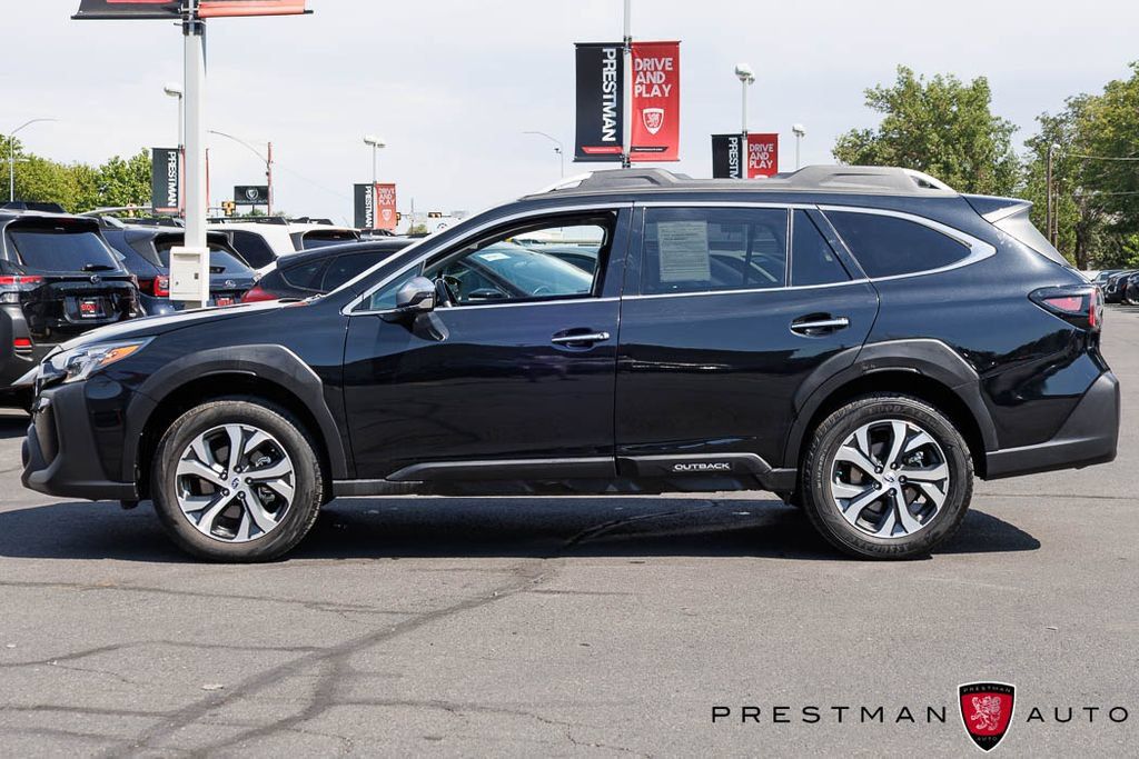 Used 2024 Subaru Outback Touring AWD/4WD image 17