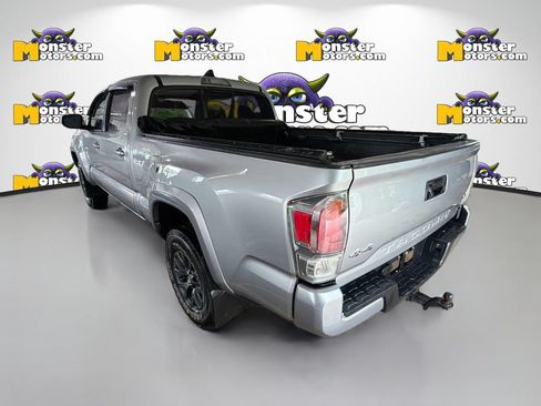 Used 2021 Toyota Tacoma TRD Sport AWD/4WD image 6