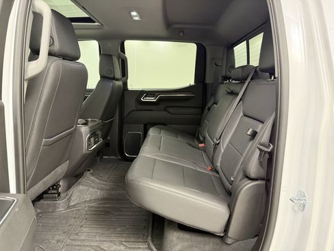 Used 2023 GMC Sierra 1500 SLT w/ SLT Premium Package image 26